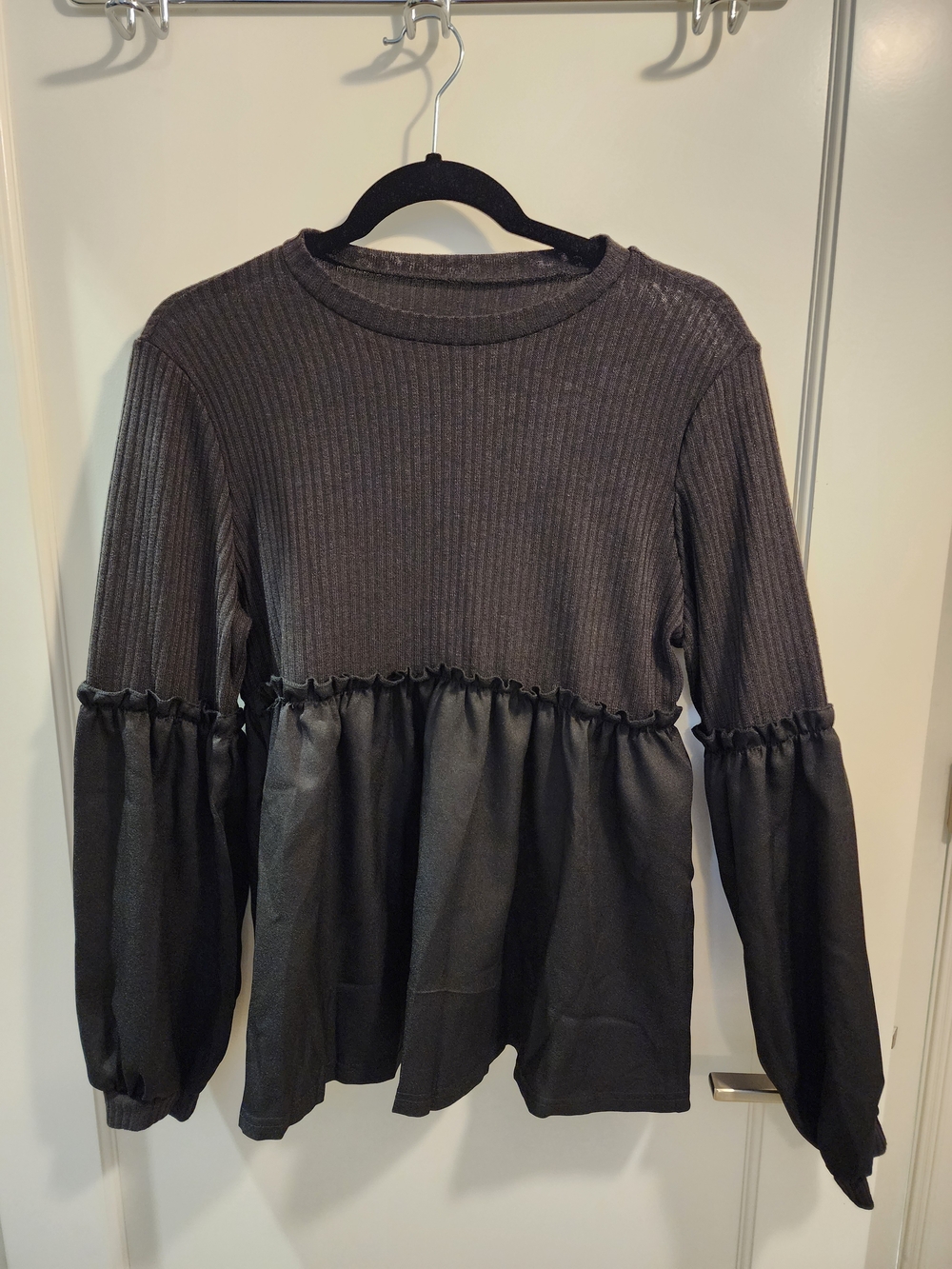 Women's Black Ruffle-Peplum Long Sleeve Top